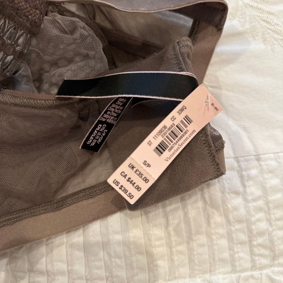 Victoria’s Secret bralette - Picture 3 of 3